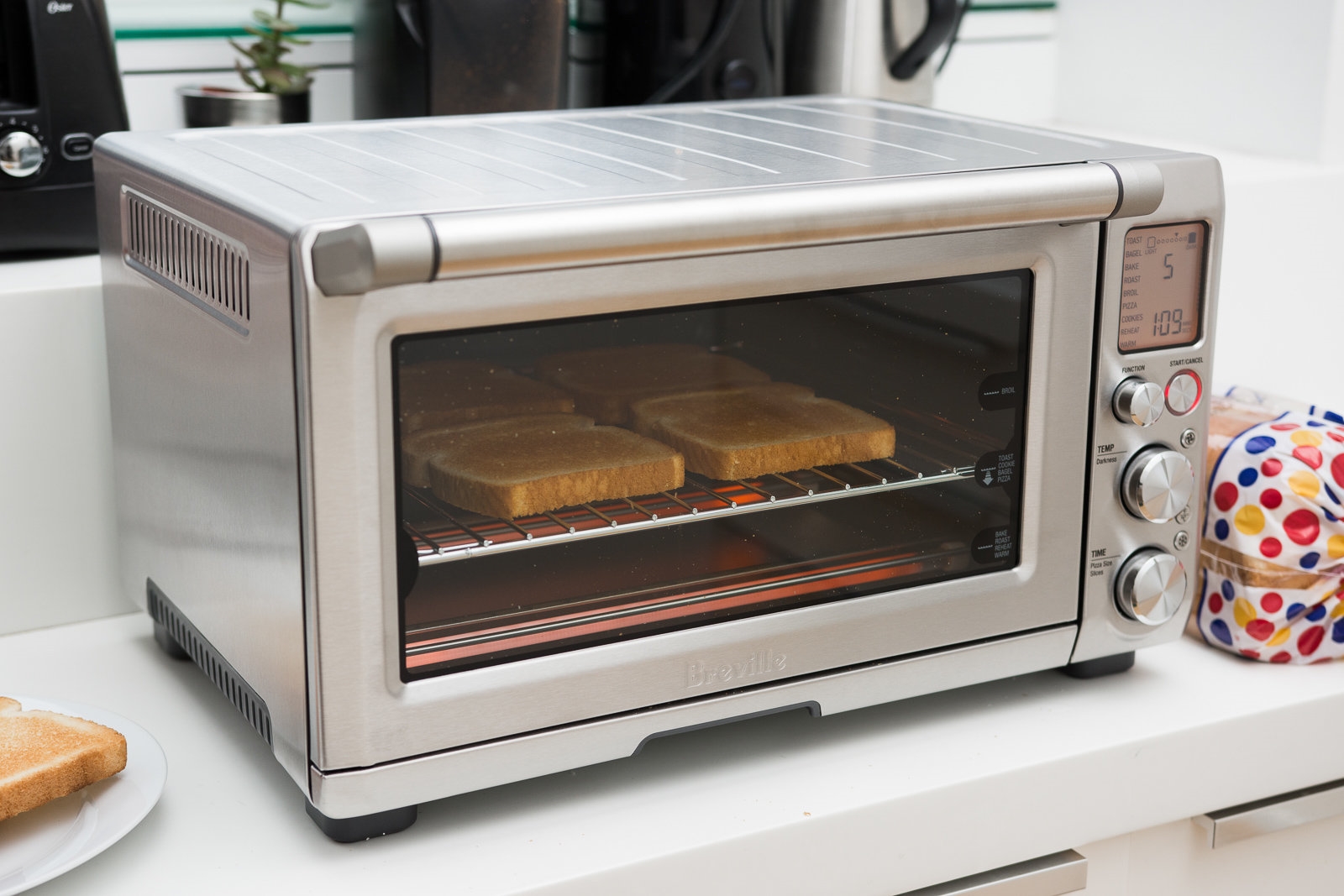 The best toaster oven | DeviceDaily.com