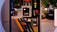 Secret Service warning: High-tech thieves can remotely skim credit cards at gas pumps