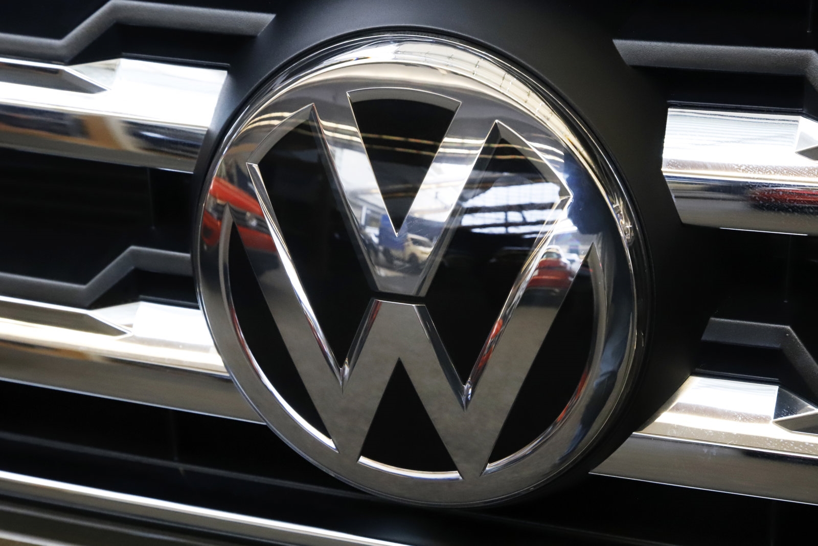 VW and its former CEO charged with defrauding investors in diesel scandal | DeviceDaily.com