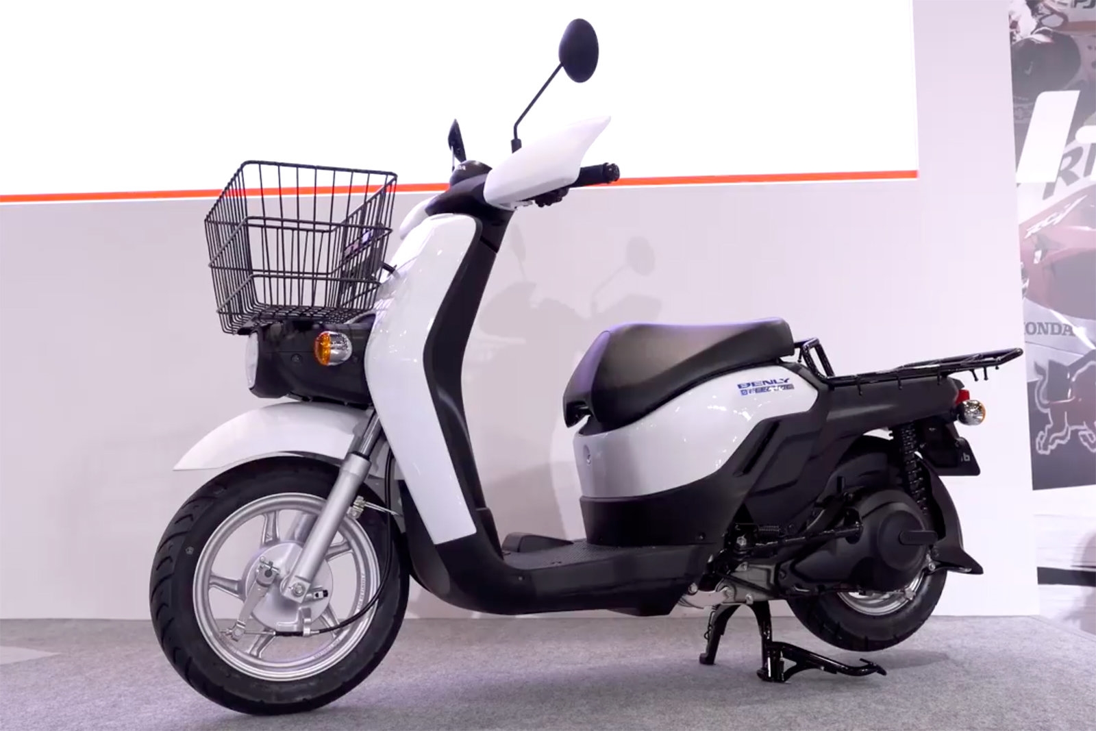 Honda's big EV push now includes dirt bikes and scooters | DeviceDaily.com