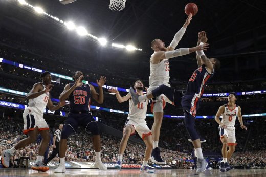 Twitter is streaming live commentary shows for the NCAA’s Final Four