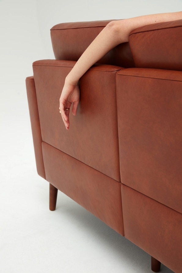 Burrow now delivers $3,000 leather couches by mail to your doorstep | DeviceDaily.com
