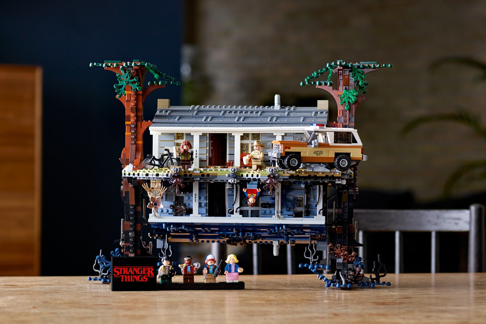 Lego dives into the Upside Down with a 'Stranger Things' play set | DeviceDaily.com