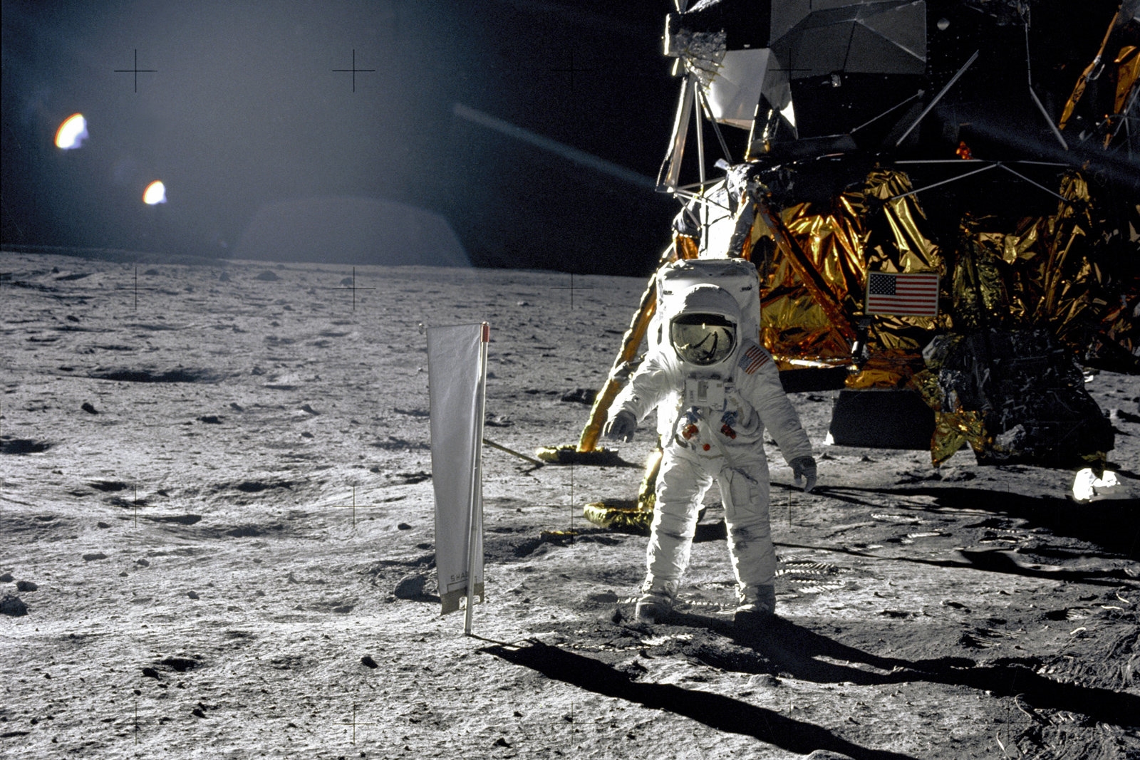 NASA wants your memories of the Apollo 11 Moon landing | DeviceDaily.com