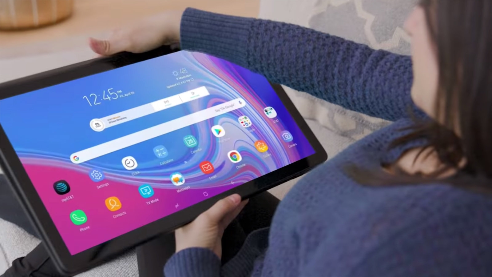 Samsung's strange, gigantic Galaxy View is ready for round two | DeviceDaily.com