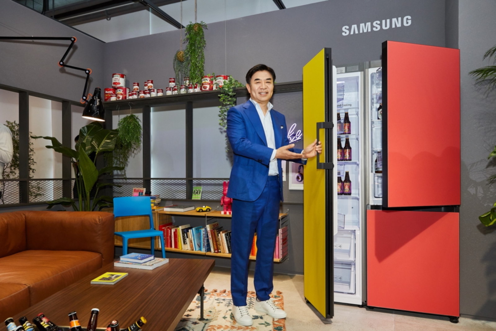 Bespoke холодильник. Модульный холодильник Samsung bespoke. Интерьерный холодильник Samsung bespoke. Холодильник самсунг БИСПОК. Samsung bespoke холодильник в интерьере.