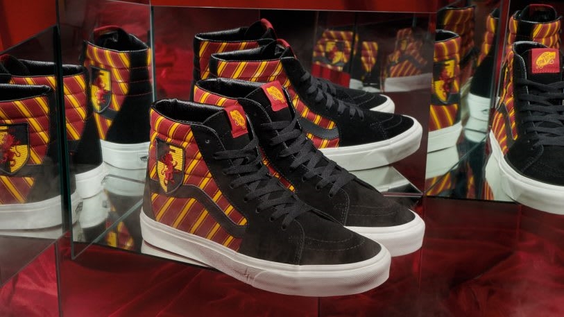 Hey Harry Potter fans, the magical Vans sneakers you’ve been waiting for are here | DeviceDaily.com