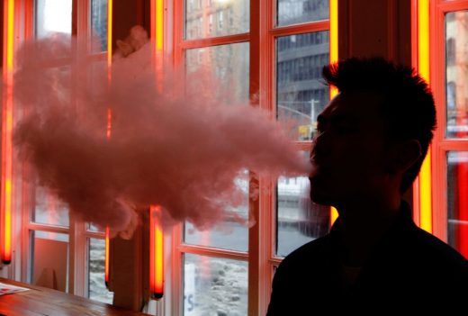 Social media ads for vaping must include nicotine warnings, FTC says