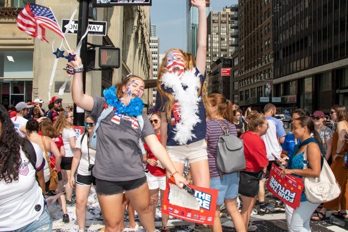 ‘Now Pay Us!’ Photos from NYC’s World Cup victory parade capture a mood—and a movement | DeviceDaily.com