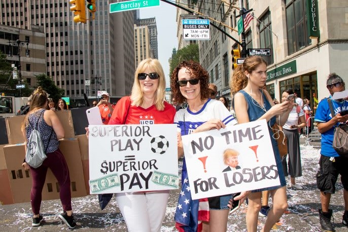 ‘Now Pay Us!’ Photos from NYC’s World Cup victory parade capture a mood—and a movement | DeviceDaily.com