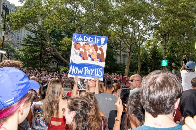 ‘Now Pay Us!’ Photos from NYC’s World Cup victory parade capture a mood—and a movement | DeviceDaily.com