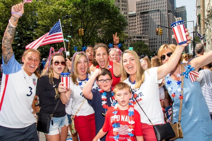 ‘Now Pay Us!’ Photos from NYC’s World Cup victory parade capture a mood—and a movement | DeviceDaily.com