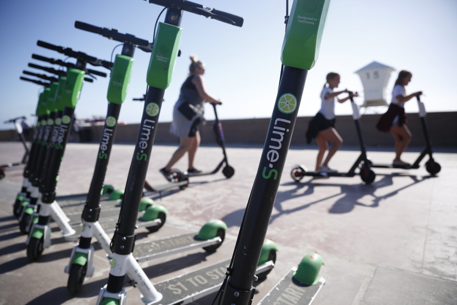 Lime expands scooter reservations to the US | DeviceDaily.com