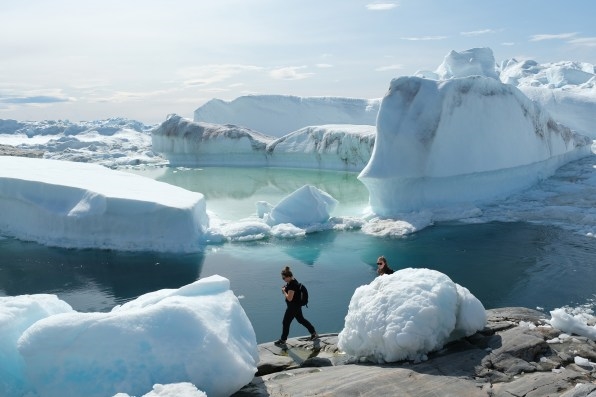 These stunning images of Greenland’s melting ice are a bleak depiction of a climate tragedy | DeviceDaily.com