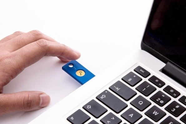 Yubico’s tiny YubiKey has the future of security all locked up | DeviceDaily.com