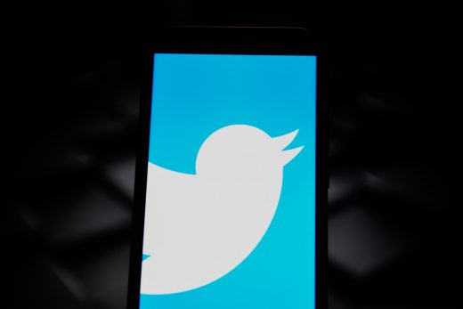 Twitter’s latest test lets you follow topics