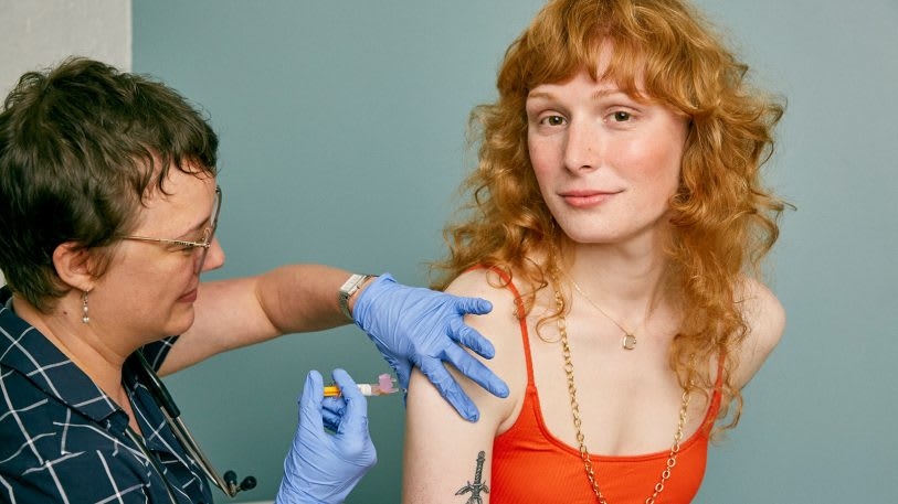 Stock photos for vaccines are dangerously bad, so this photographer redesigned them | DeviceDaily.com