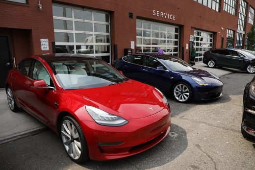 Now Tesla owners can attach a picture to their repair request