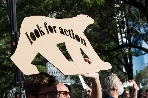 21 signs from the NYC climate strike that say it all | DeviceDaily.com