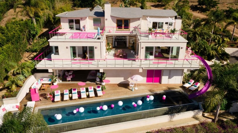 Airbnb’s latest stunt is a sleepover in Barbie’s Malibu Dream House | DeviceDaily.com