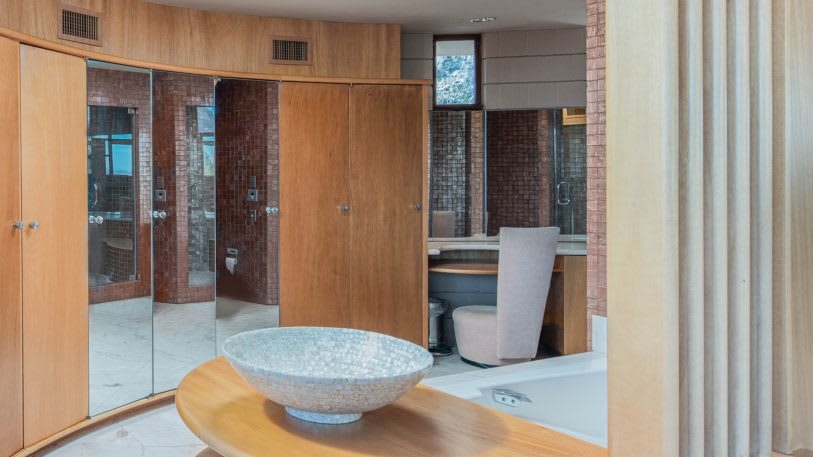 Frank Lloyd Wright’s last home is being sold at auction with no minimum | DeviceDaily.com