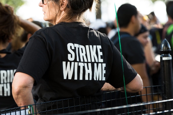 21 signs from the NYC climate strike that say it all | DeviceDaily.com