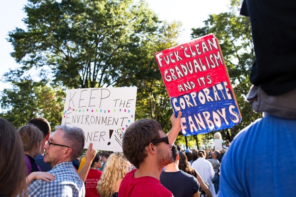 21 signs from the NYC climate strike that say it all | DeviceDaily.com