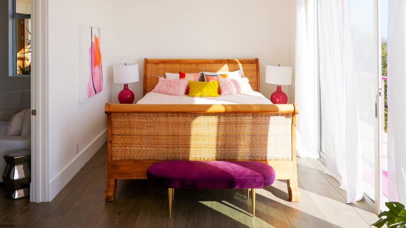 Airbnb’s latest stunt is a sleepover in Barbie’s Malibu Dream House | DeviceDaily.com