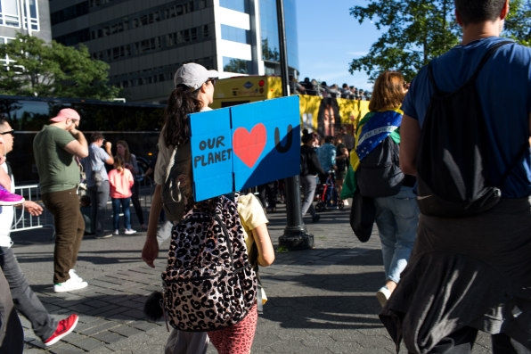 21 signs from the NYC climate strike that say it all | DeviceDaily.com