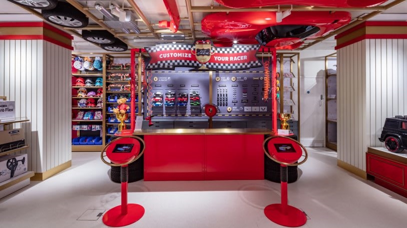 FAO Schwarz is opening two stores in Europe. Yes, you can dance on the pianos | DeviceDaily.com