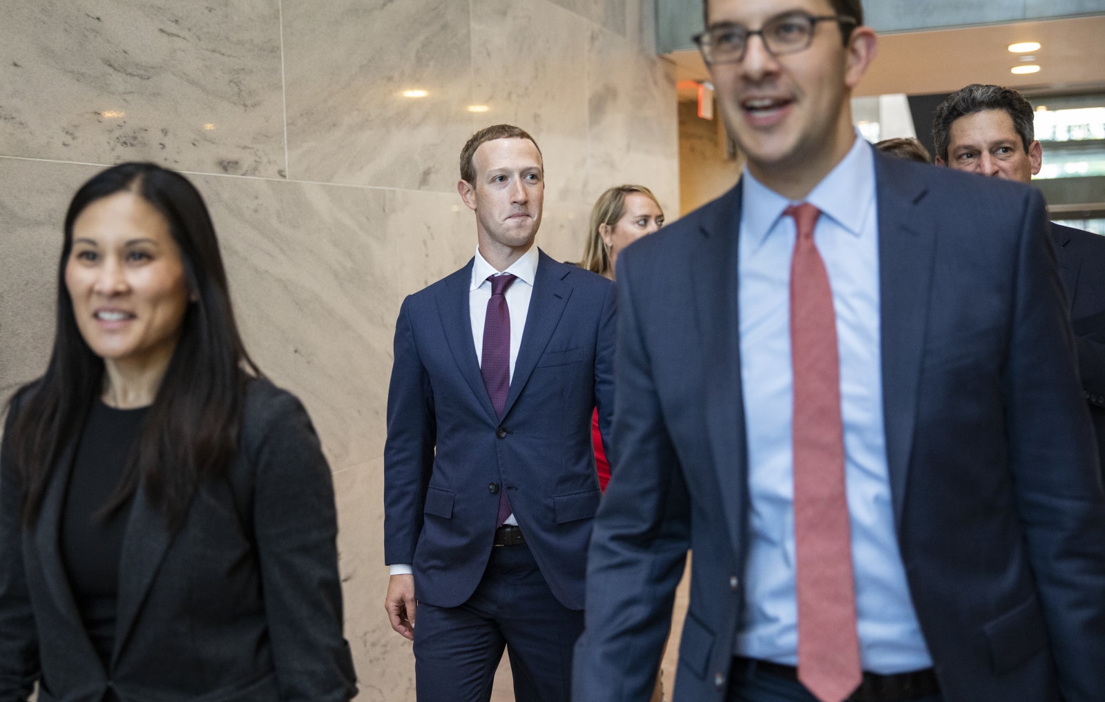 Mark Zuckerberg visited Donald Trump at the White House | DeviceDaily.com