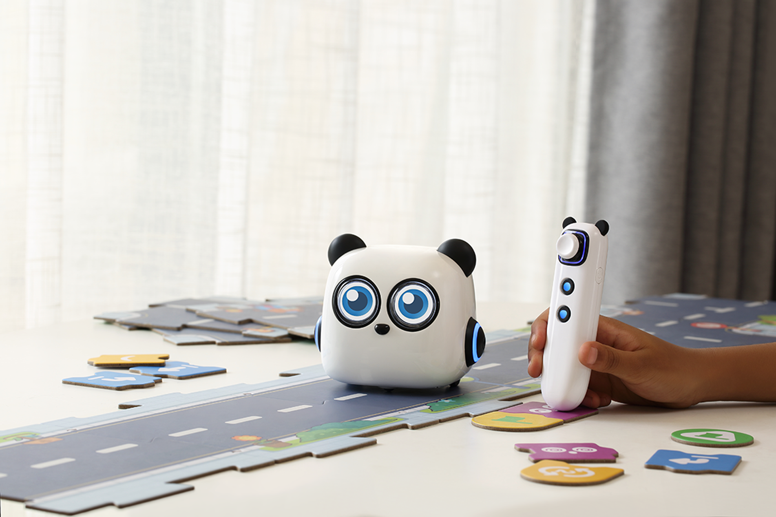 mTiny robot review: Screen-free coding for kids | DeviceDaily.com