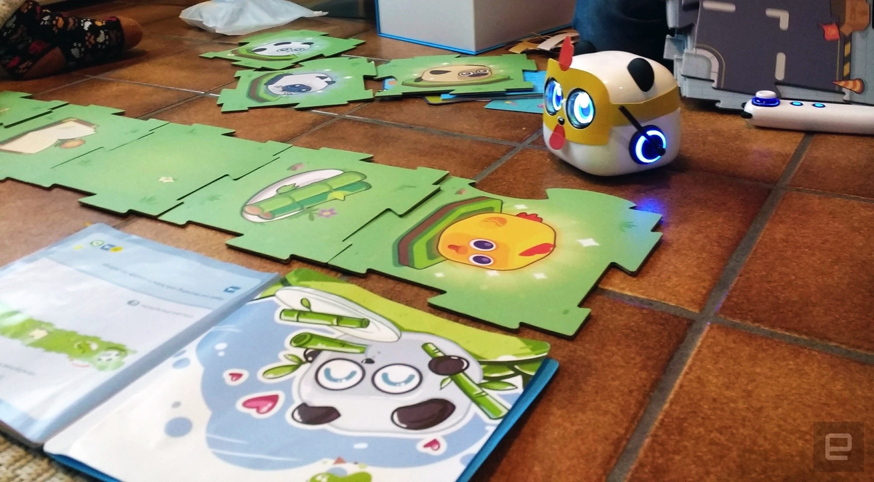 mTiny robot review: Screen-free coding for kids | DeviceDaily.com