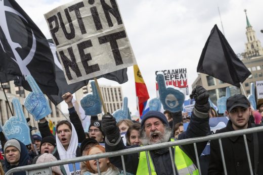 Russia’s ‘sovereign internet’ law takes effect