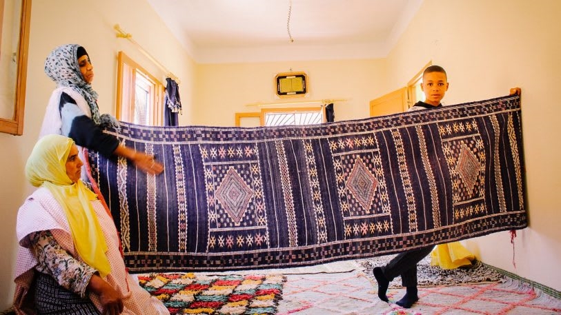 This Moroccan rug startup sells the work of women master weavers—fairly | DeviceDaily.com