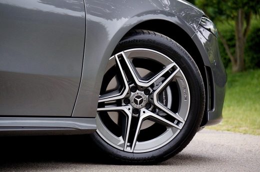 5 Top Cars with Alloy Wheels