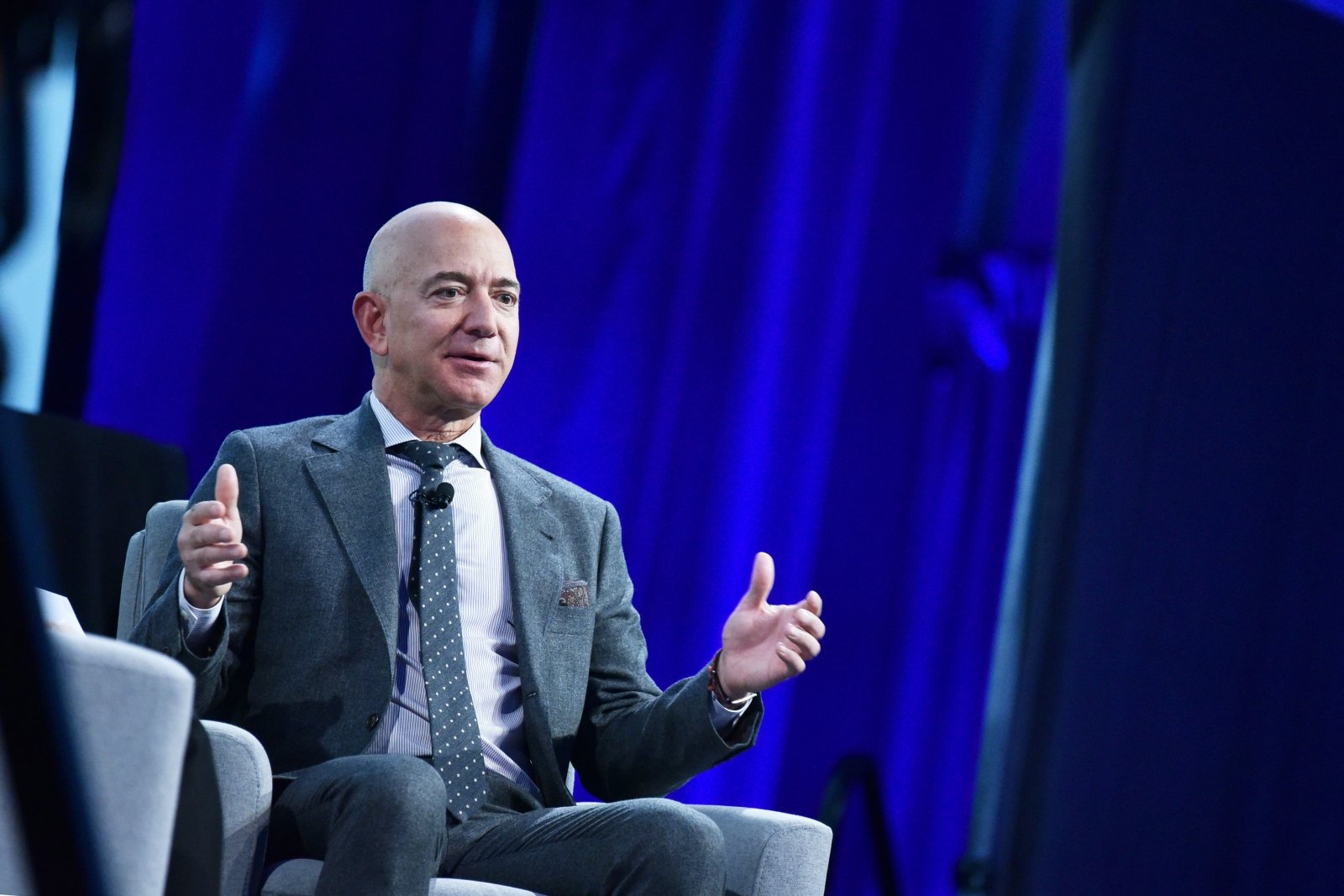 Jeff Bezos: US is in 'big trouble' if Big Tech rejects military contracts | DeviceDaily.com