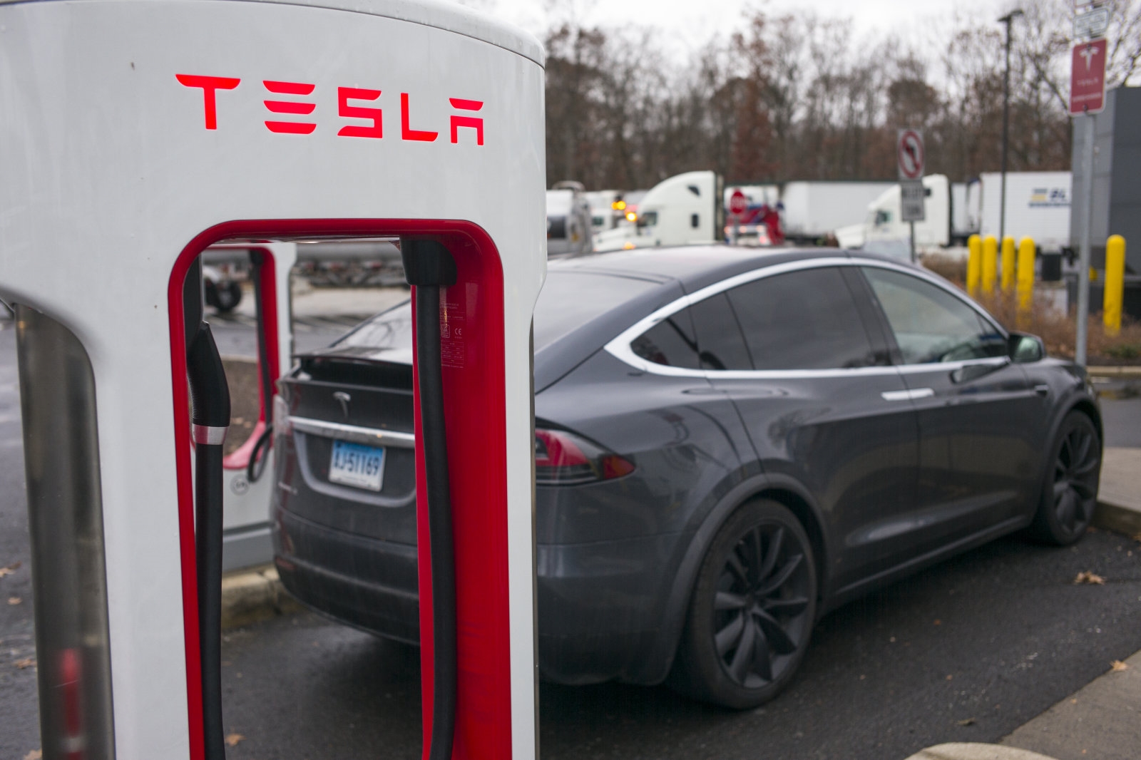 Tesla found a loophole that lets it lease cars in Connecticut | DeviceDaily.com