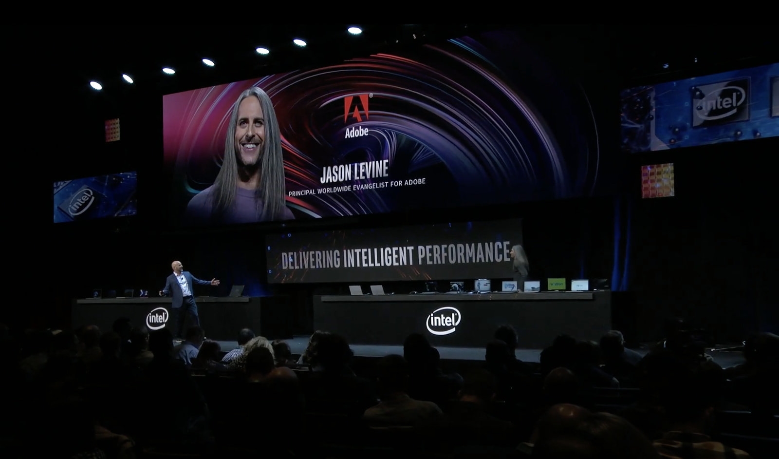 Watch Adobe show off its impressive AI-powered vertical video tech | DeviceDaily.com