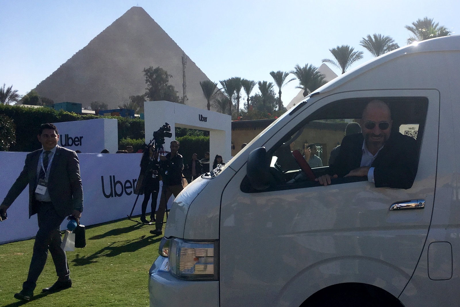 Uber clears a key hurdle to buying its Middle Eastern rival | DeviceDaily.com