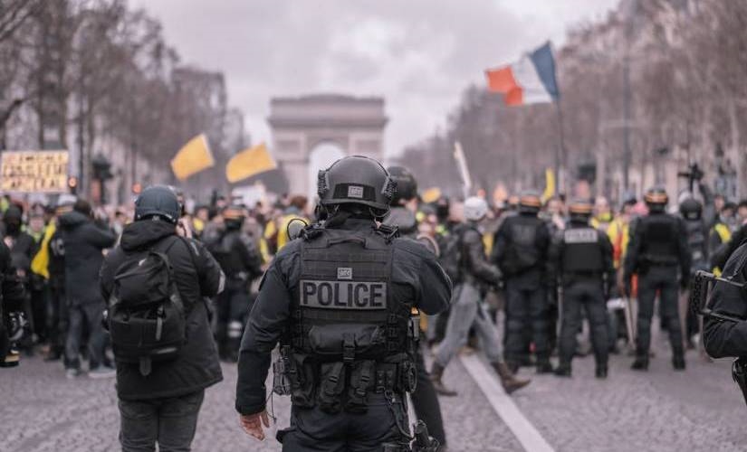 Building a Blockchain Police Bodycam PoC for $25 | DeviceDaily.com Building a Blockchain Police Bodycam PoC for $25 | DeviceDaily.com