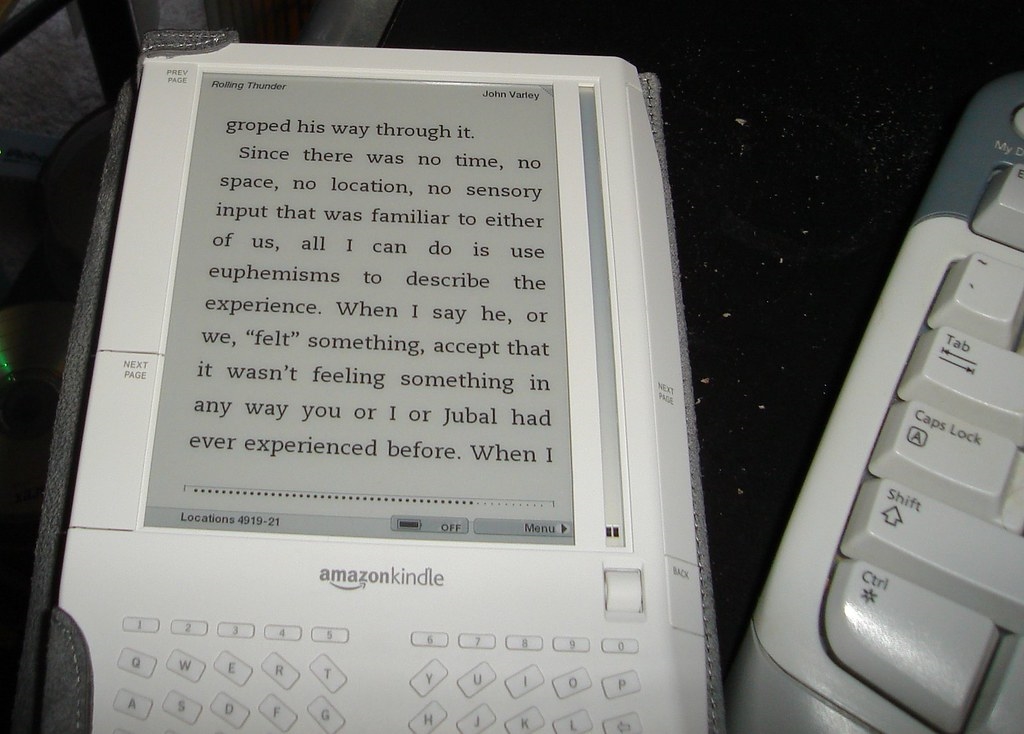 A look back at the triumphs and stumbles of the original Kindle | DeviceDaily.com