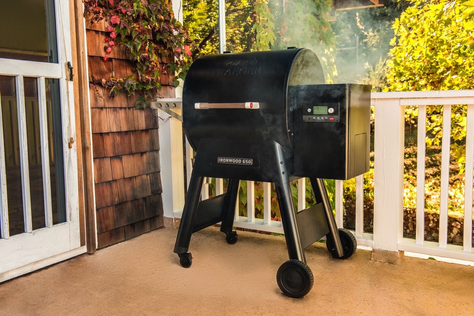 Traeger's Ironwood smart grills now ship with a handy pellet supply sensor | DeviceDaily.com