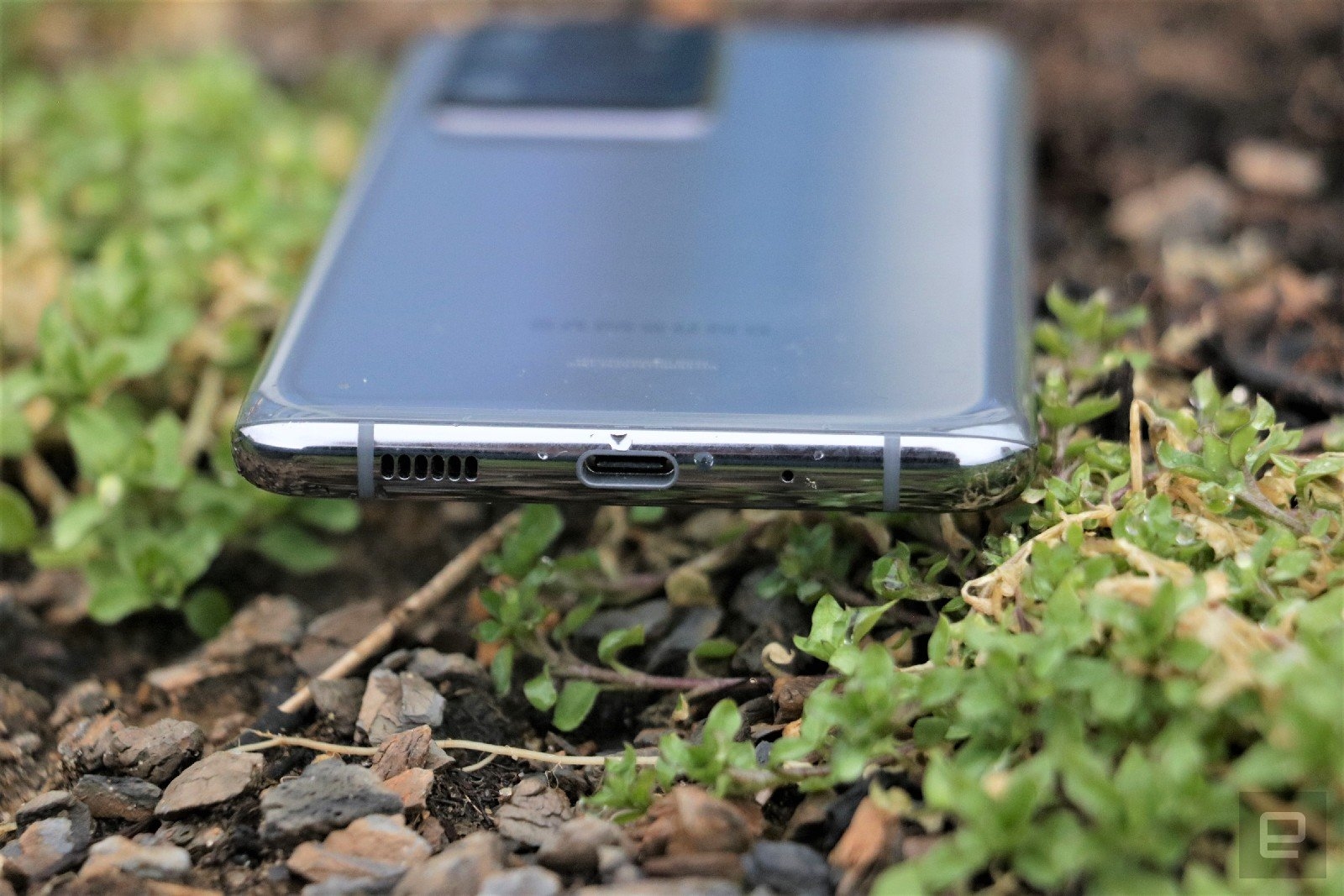 Galaxy S20 Ultra review: Impressive but impractical | DeviceDaily.com