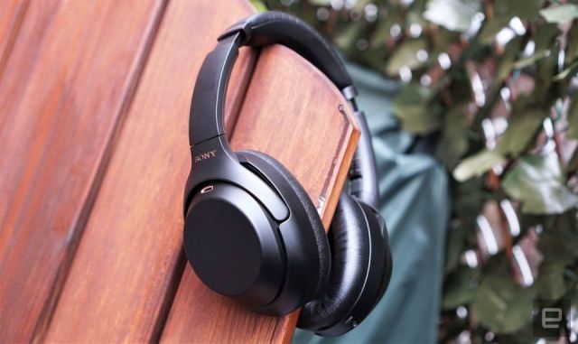 The work-from-home gear you should actually buy | DeviceDaily.com The work-from-home gear you should actually buy | DeviceDaily.com