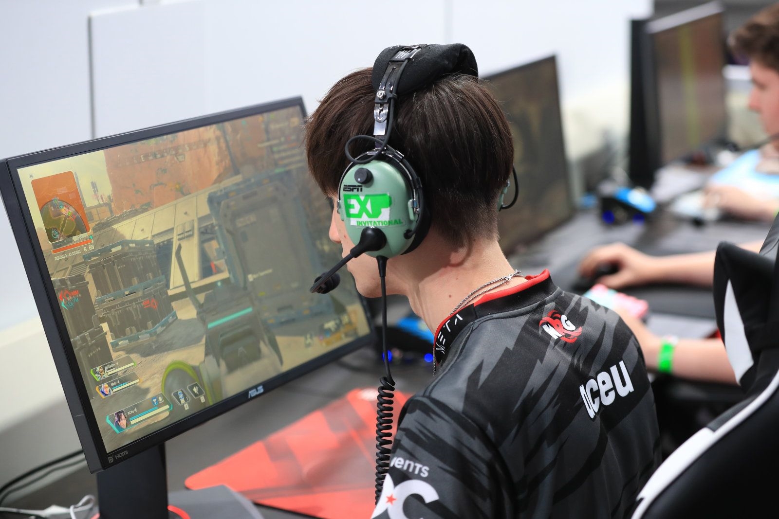 'Apex Legends' tournaments get a new onlineonly schedule
