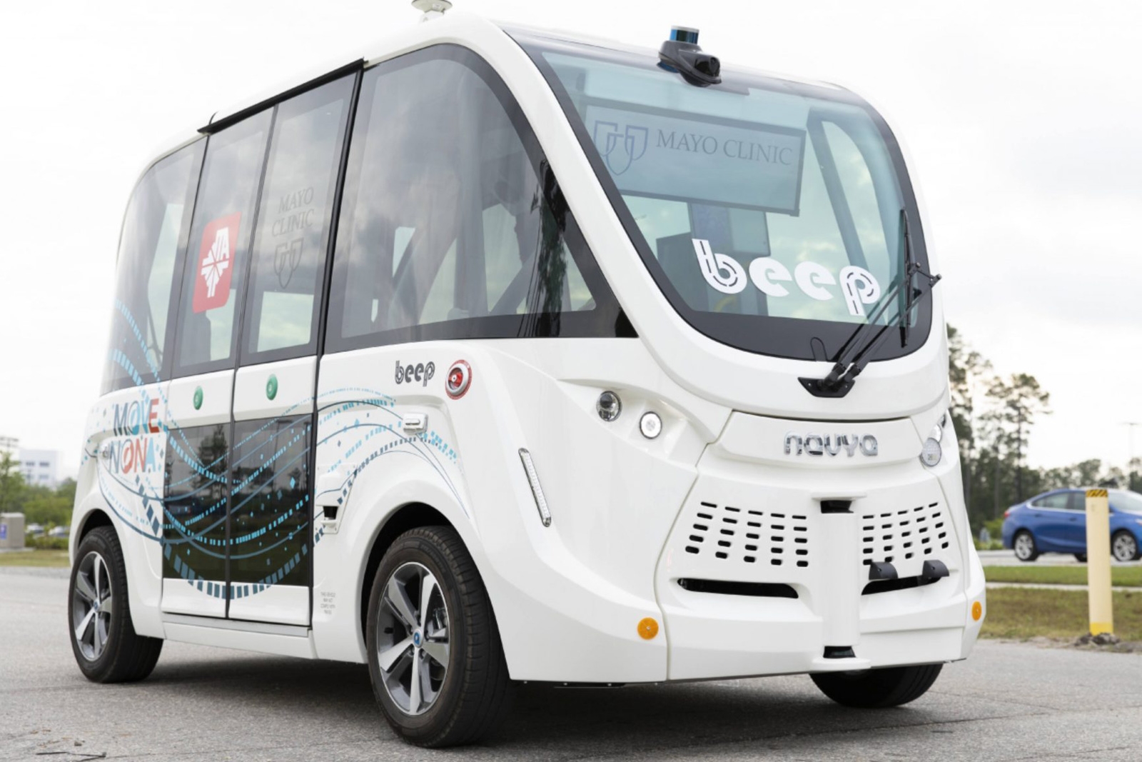 Self-driving shuttles are ferrying COVID-19 tests at a Florida clinic | DeviceDaily.com