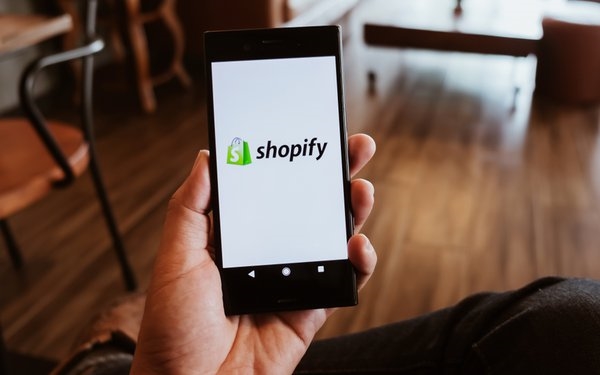 Shopify Q1 Revenue Leaps 47%, Shows Linking Online, Offline Data Will Change Advertising | DeviceDaily.com