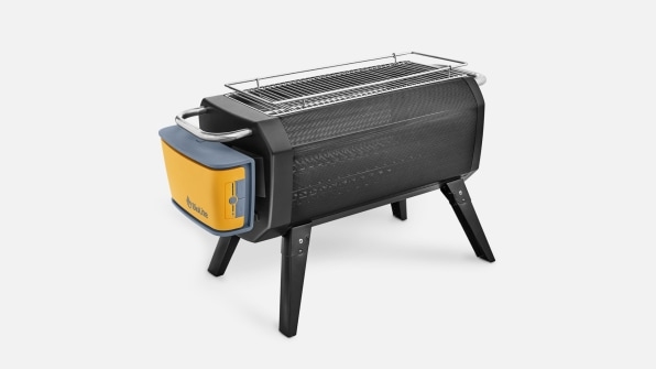 This portable firepit is the ultimate backyard accessory for city dwellers—and great for campers, too | DeviceDaily.com