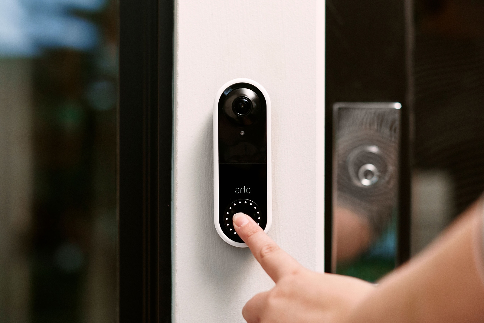 Arlo Video Doorbell now takes commands from Google Assistant | DeviceDaily.com